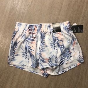 GapFit White printed athletic shorts